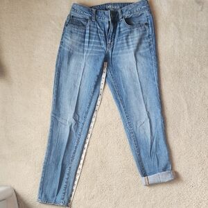 American Eagle Outfitters Light Blue Boyfriend Jeans